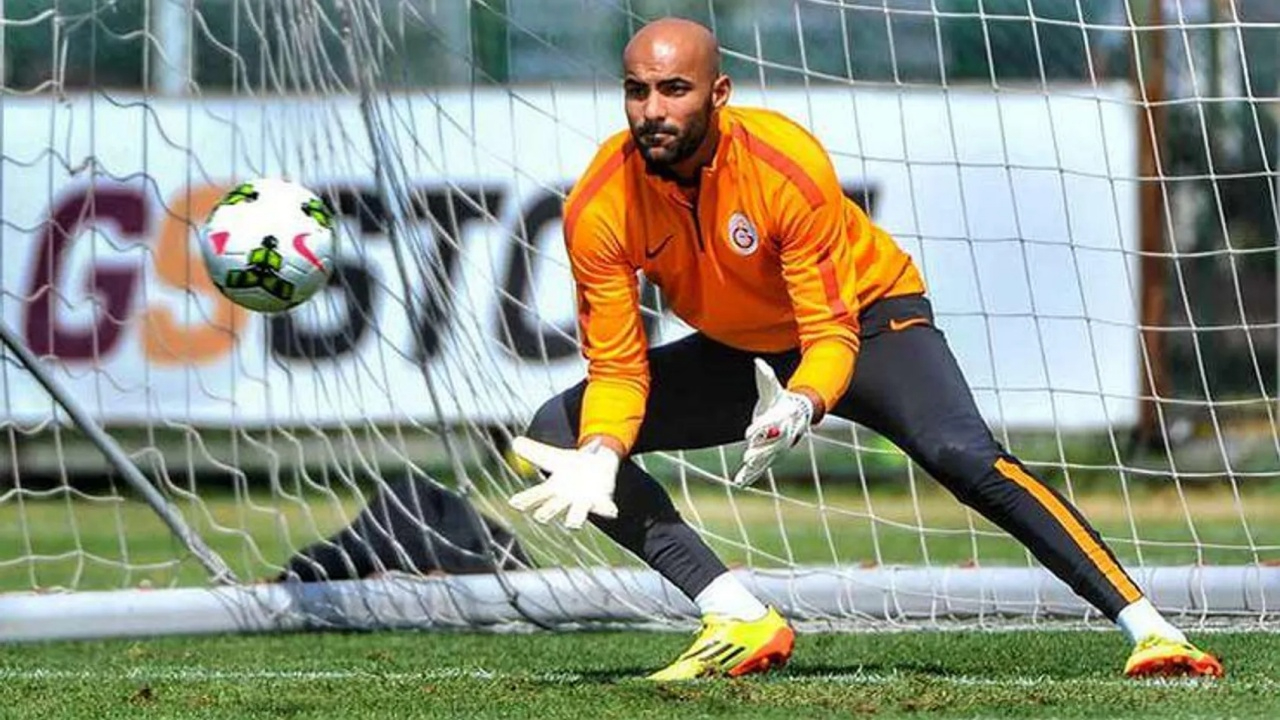 Kaleci arayan Galatasaray'da listenin ilk sırasında Sinan Bolat yer alıyor
