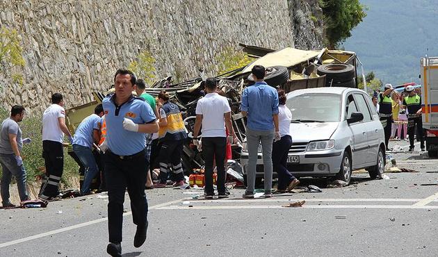 Marmaris'teki midibüs faciasının görüntüleri ortaya çıktı... / VİDEO