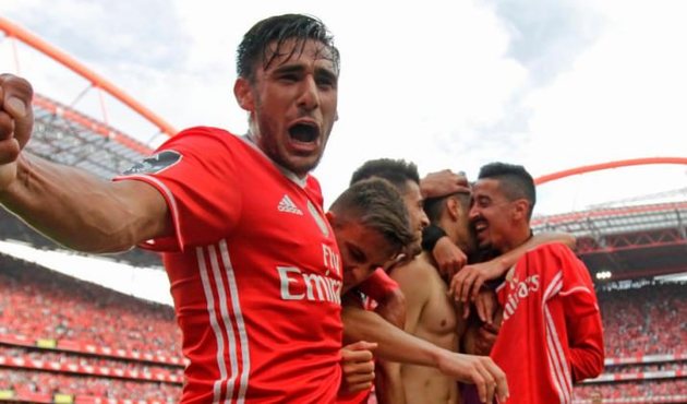 Portekiz'de şampiyon Benfica oldu