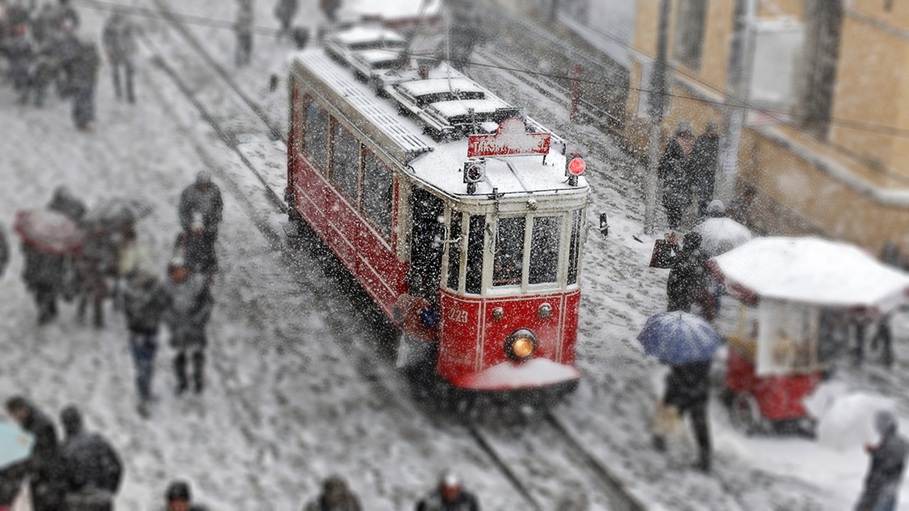 İstanbul için saat verildi: Kar fırtınası geliyor! Donacağız!