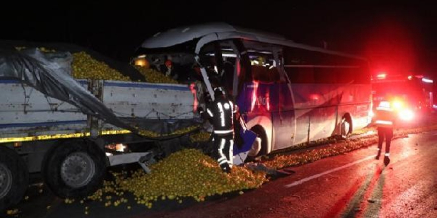 Denizli'de sabaha karşı otobüs kazası: 1 ölü, 21 yaralı var!