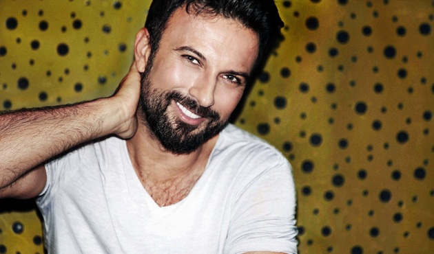 Tarkan’dan Anneler Günü kutlaması! / VİDEO