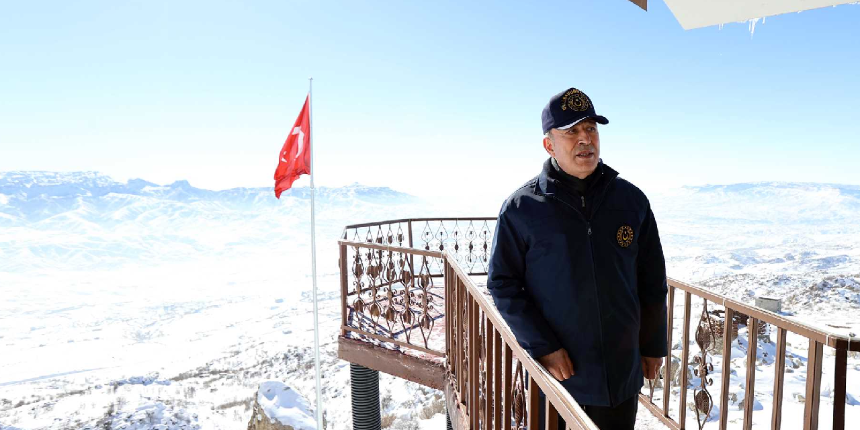 Bakan Hulusi Akar ve TSK Komuta Kademesi sıfır noktasında!