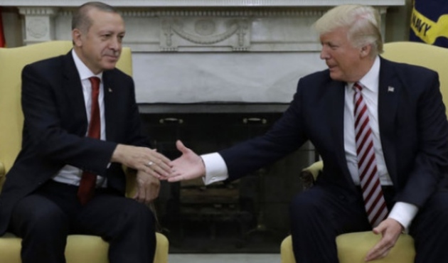 İşte Erdoğan ile Trump'ın el sıkışma anı... VİDEO