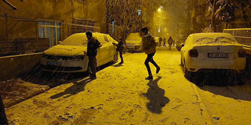 İstanbul’da İzlanda kışı: İşte kar yağışı sonrası ortaya çıkan manzara