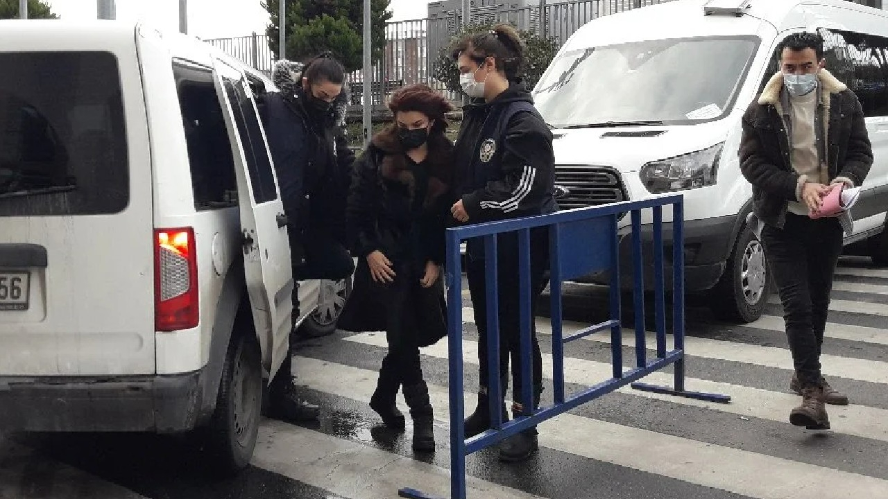 Barlas'tan Sedef Kabaş tepkisi: Başbakan asan küfürbaz zihniyet!