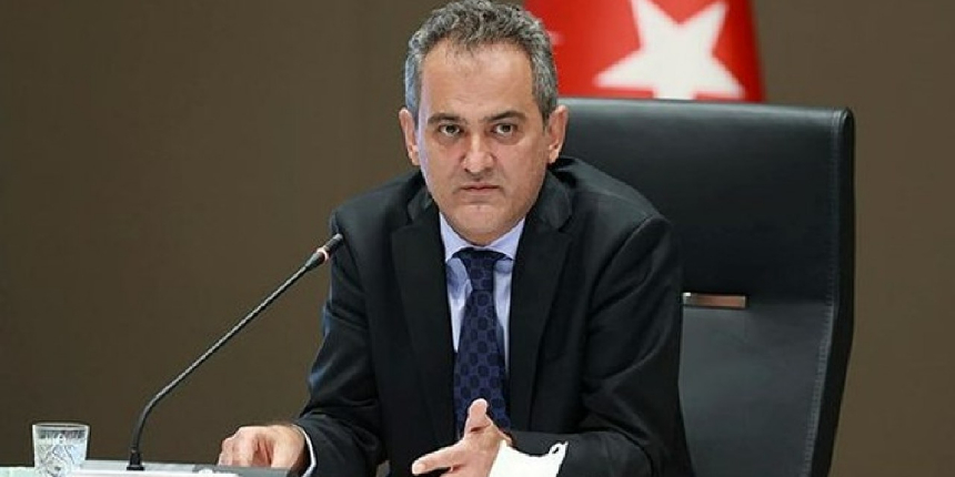 Milli Eğitim Bakanı Özer'den kazada hayatını kaybeden öğretmenler için taziye mesajı!