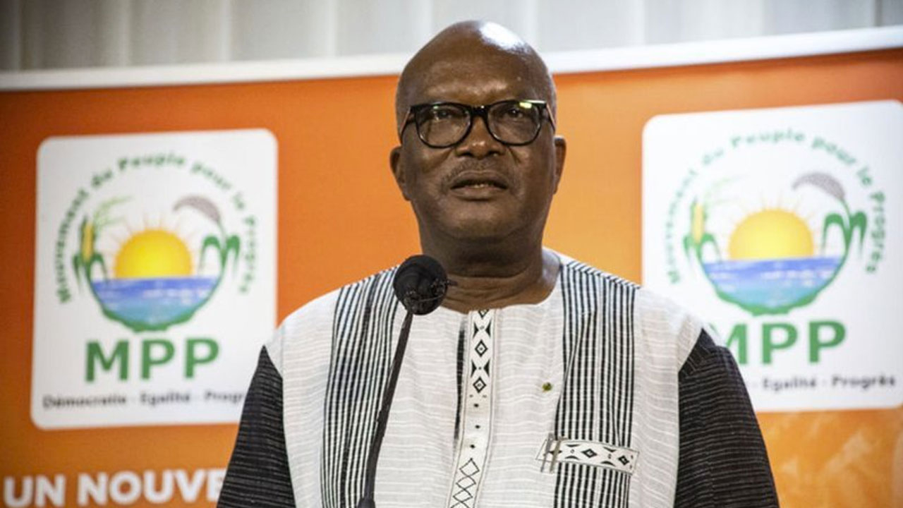 Burkina Faso'da silah sesleri duyulmuştu... Cumhurbaşkanı alıkondu