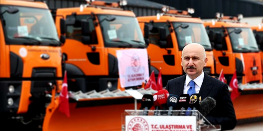 Bakan Karaismailoğlu sevindiren haberi verdi: Türkiye genelinde, tamamına yakın kesimlerde trafiğimiz açıktır!