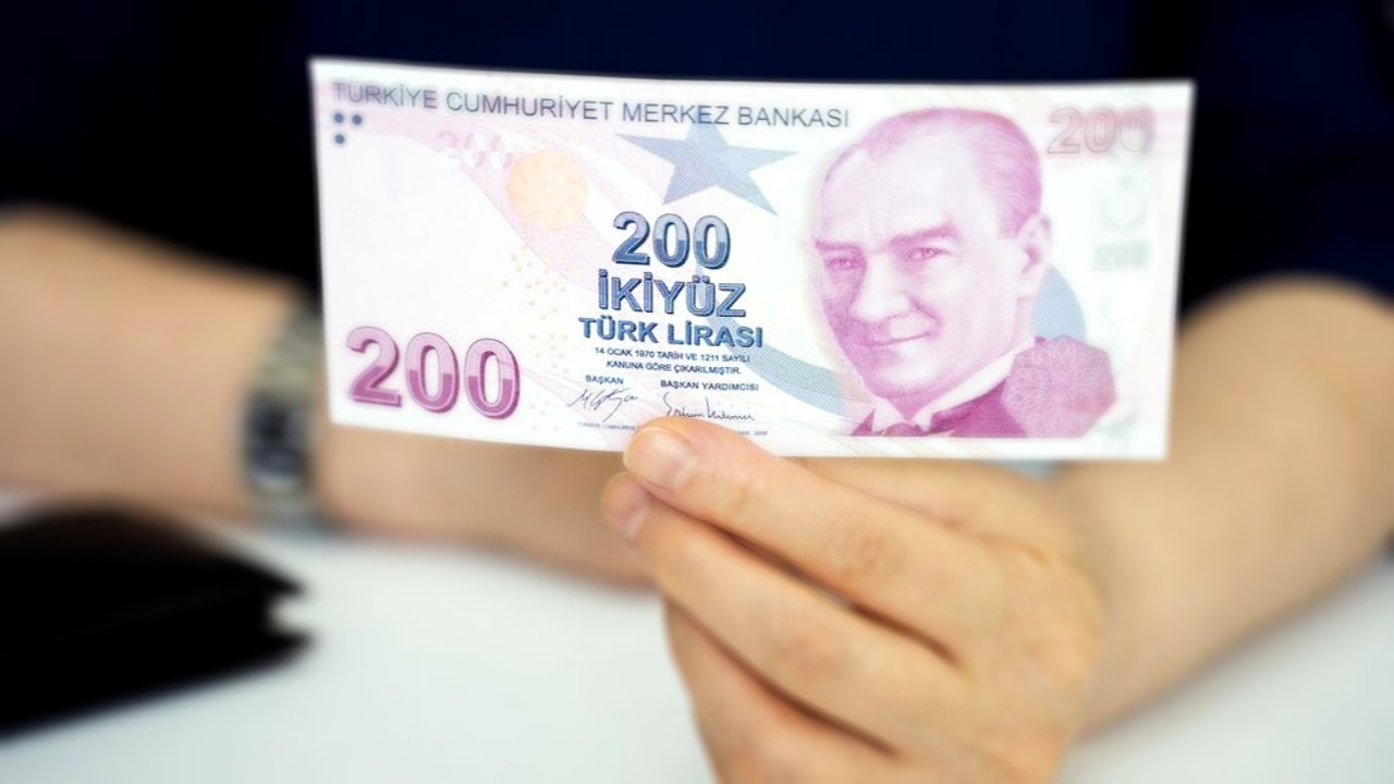 Emekli ve memurun beklediği haber geldi: Maaş farkı ödeme tarihleri belli oldu!