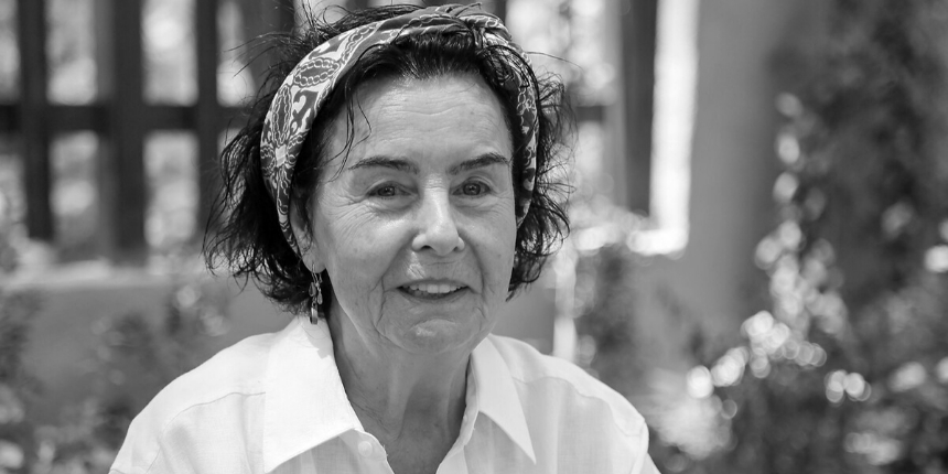 Sanat camiasının ünlü isimlerinden Fatma Girik paylaşımları... Usta oyuncuya böyle veda ettiler