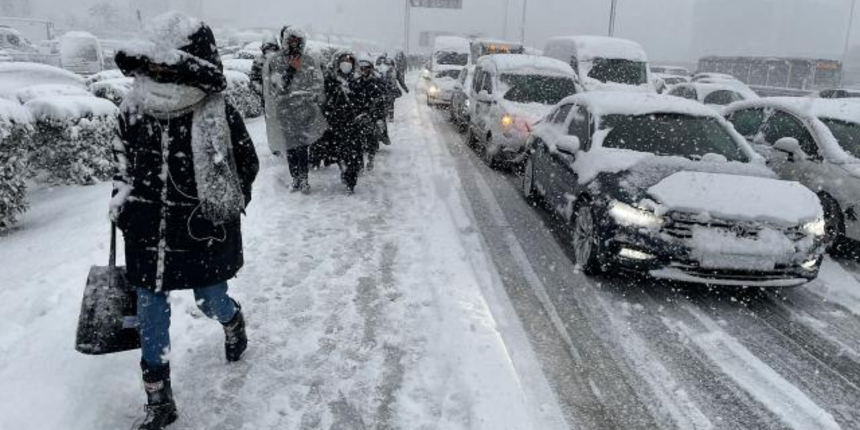 Kamuda çalışanlar 3 gün idari izinli olacak, üniversitelerde bu hafta eğitim verilmeyecek!