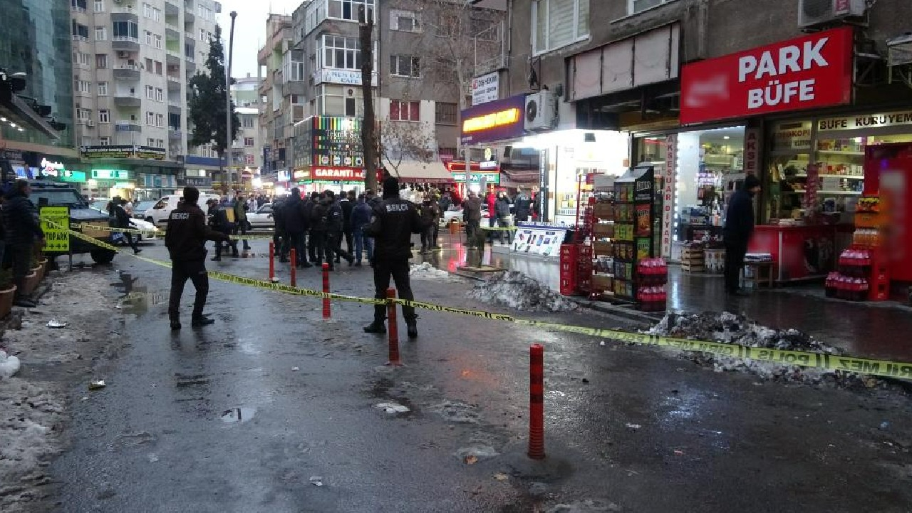 Diyarbakır’da husumetli iki aile arasında silahlı kavga: 4 yaralı, 2 gözaltı