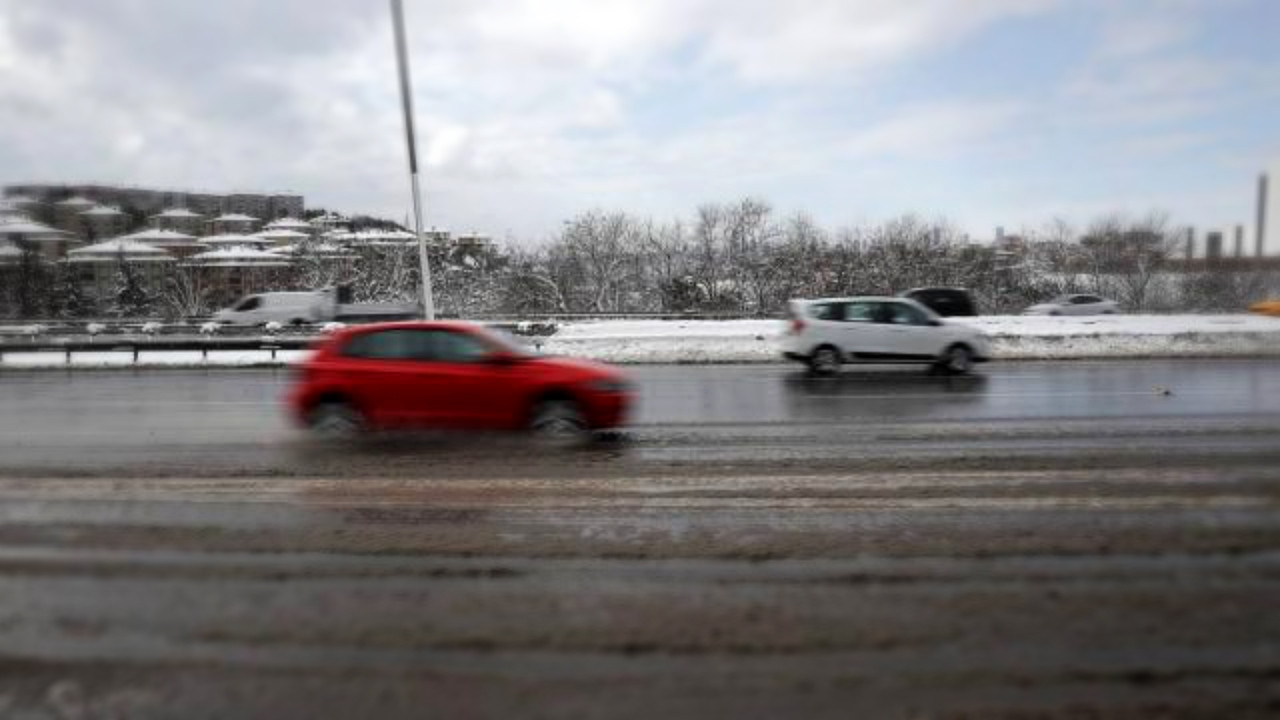 Bakan Karaismailoğlu duyurdu: İstanbul’daki tüm yollar trafiğe açıldı!