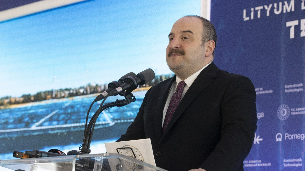 Bakan Varank'tan İmamoğlu'na: Karla mücadele balık tuzlayarak yapılmaz!