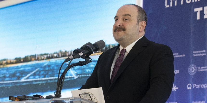 Bakan Varank'tan İmamoğlu'na: Karla mücadele balık tuzlayarak yapılmaz!