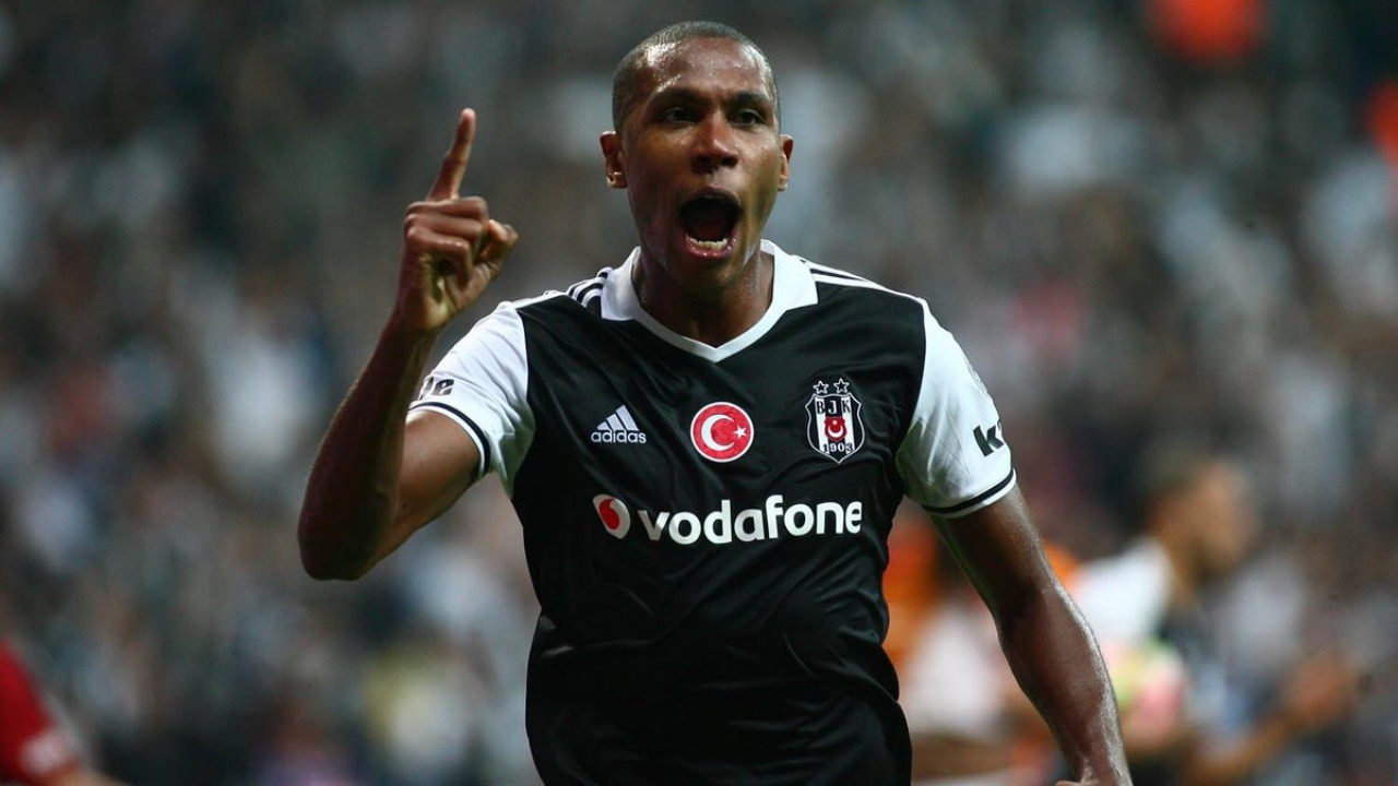 Marcelo Guedes #ComeToBeşiktaş... Beşiktaş taraftarından boşa çıkan sambacı davet