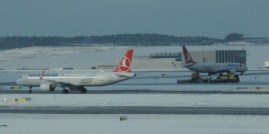 Bakan Karaismailoğlu açıkladı: İstanbul Havalimanı’nda trafik normale döndü