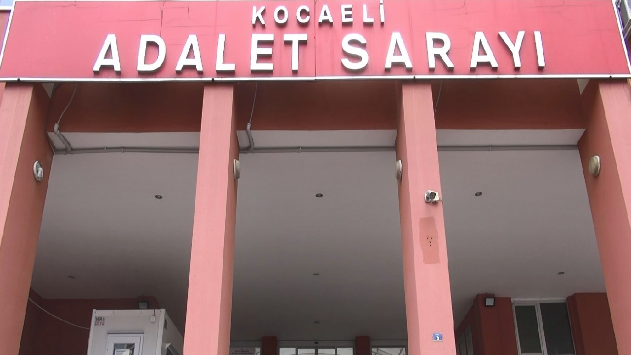 Zihinsel engelli erkek çocuğuna defalarca kez tecavüz etti