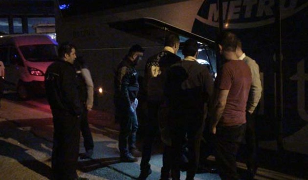 Bagaj kapağını açan muavin hayatının şokunu yaşadı!