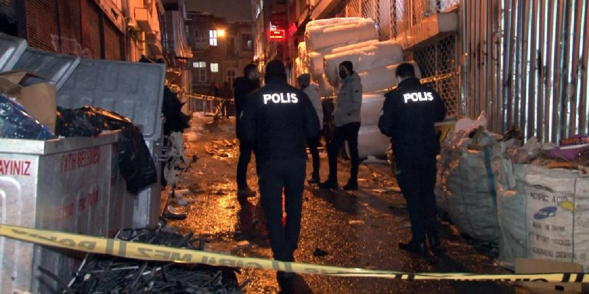 Fatih’te feci ölüm: Yaktığı ateş üzerine sıçrayınca yaşamını yitirdi