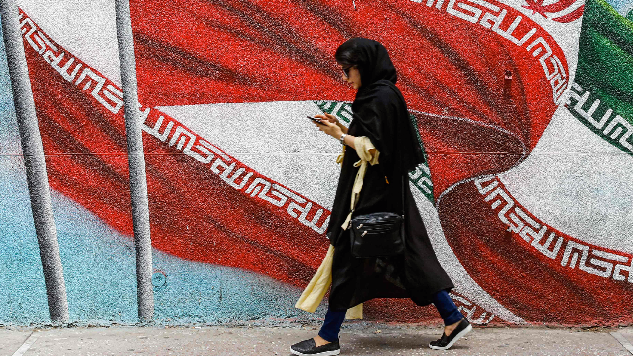 İran'da 17 Instagram fenomeni tutuklandı