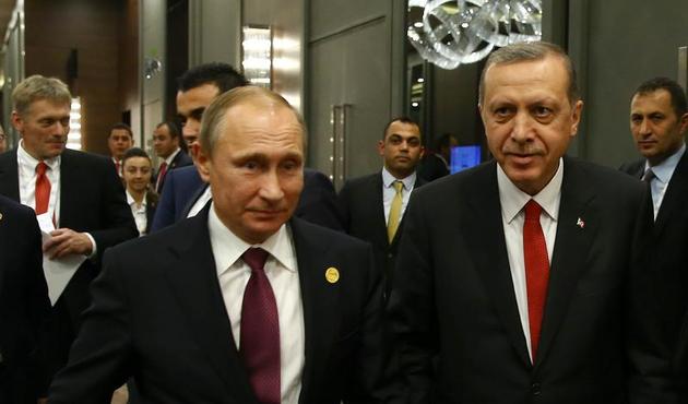 Cumhurbaşkanı Erdoğan Çin'de Putin ile bir araya geldi