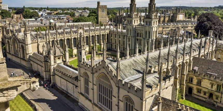 Cambridge Üniversitesi'nde duvar plaketi tartışma yarattı!