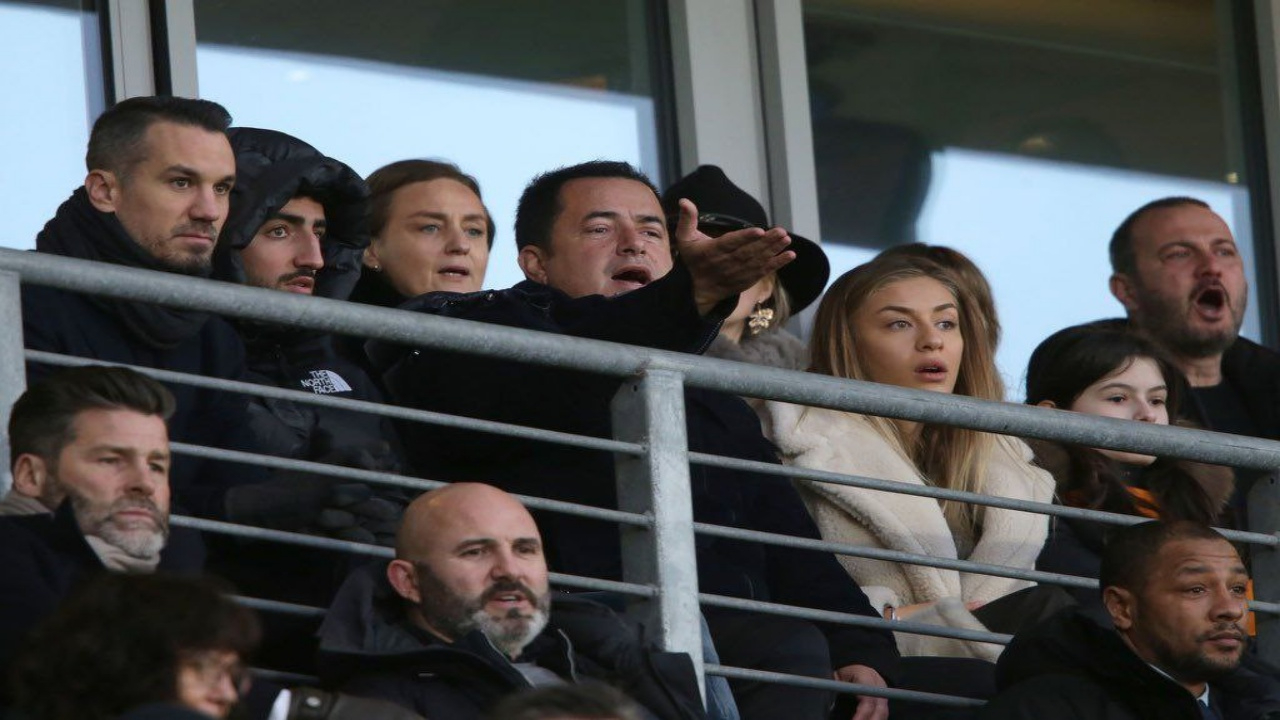 Hull City Taraftarları: Daha Önce Neredeydin Sen Acun Ilıcalı! Hull City 3'te 3 Yaptı!