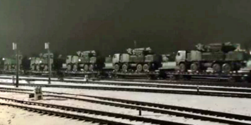 Rusya, Belarus'a onlarca Pantsir-S füze sistemi gönderdi!