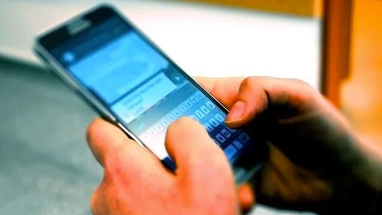 Milyonlarca çalışanı ilgilendiren karar! WhatsApp grubuna attığı mesaj tazminattan etti