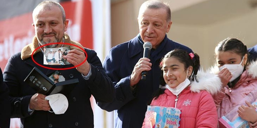 Erdoğan, Dereli'de 21 yıl önceki fotoğraflarını görünce duygu dolu anlar yaşadı