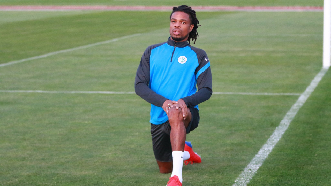 Çaykur Rizespor'un Fransız santrforu Loic Remy, Saint Etienne'e transfer oluyor