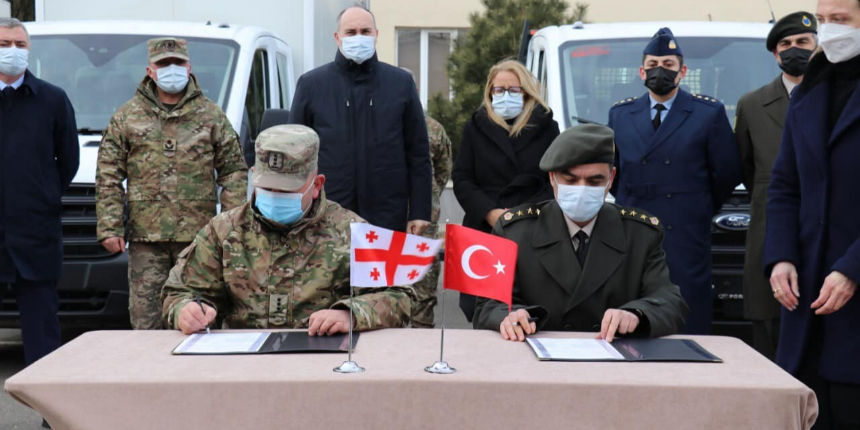 Gürcistan: Türkiye, ordumuza çok aktif destek veriyor!