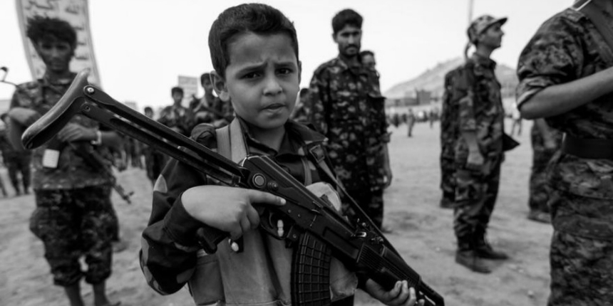 Yemen'deki iç savaşta askere alınan 2 bin 'çocuk' savaşta öldü!