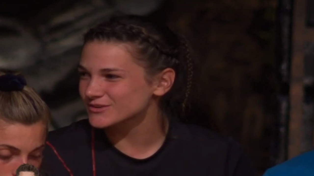 Survivor Nisa Bölükbaşı Evrim'i Yerden Yere Vurdu! Nisa: Seni Tek Başıma Eledim!