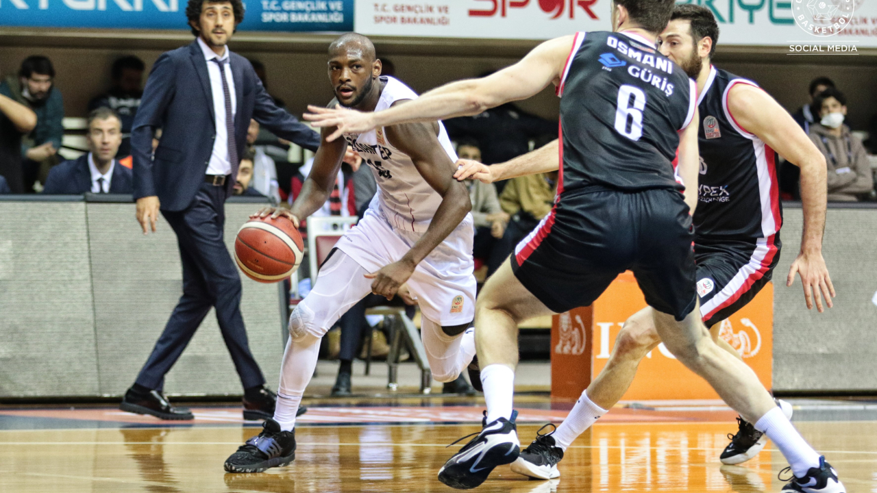 Gaziantep Basketbol'dan Beşiktaş Icrypex karşısında üst üste 4. galibiyet