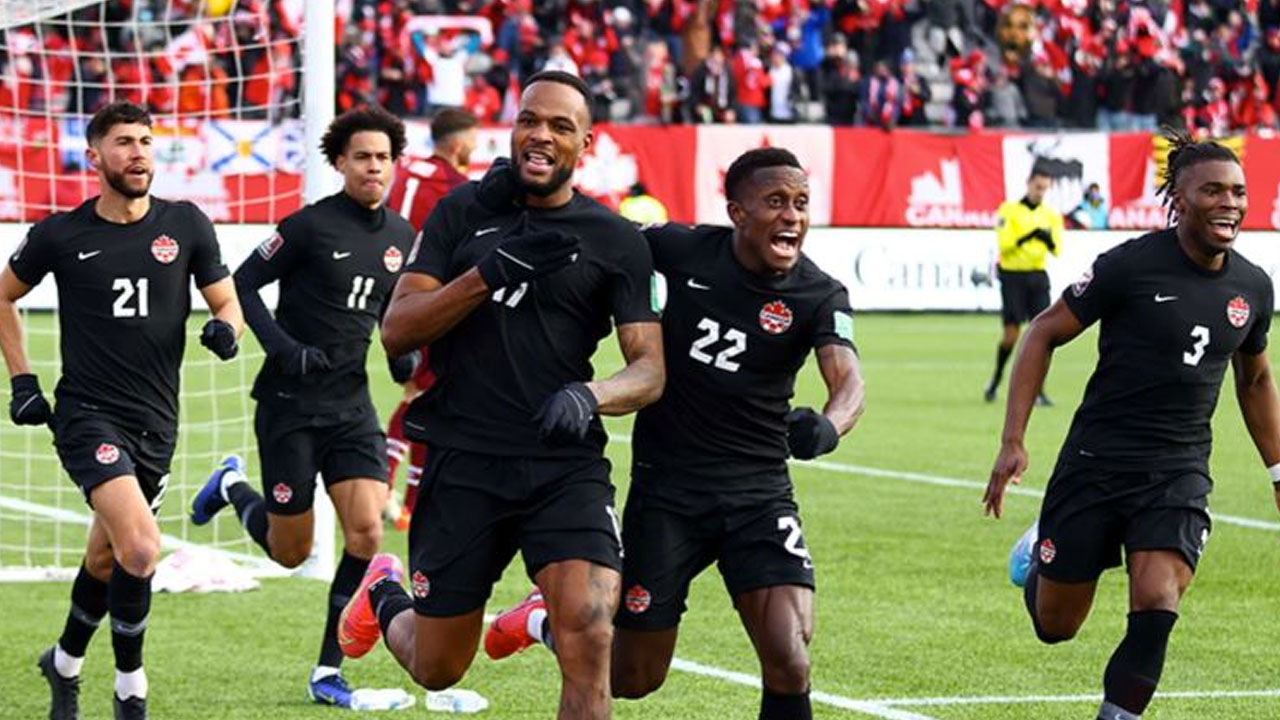 Beşiktaş’ın yıldızı Larin tarihe geçti: O unvanın sahibi oldu