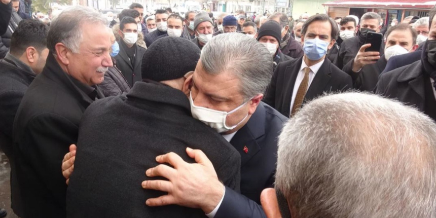 Bakan Koca'nın babaannesi Fatma Koca son yolculuğuna uğurlandı