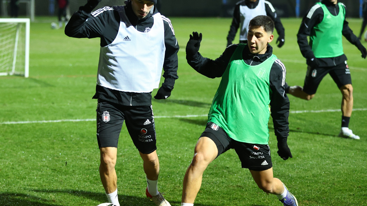 Atalanta'dan Beşiktaşlı futbolculara yakın takip... Emirhan İlkhan onların da dikkatini çekti