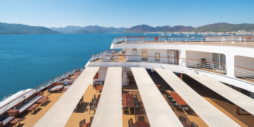 Türkiye'de ilk kez bir cruise gemisi 'Güvenli yolculuk belgesi' aldı