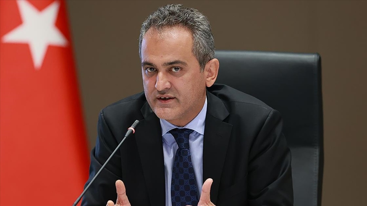 Bakan Özer: 60 yıllık özlem giderilmiş oldu