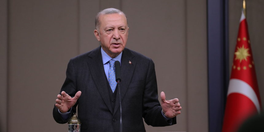 Erdoğan: Bizim mahkeme kararımızı tanımayanı biz de tanımayız!