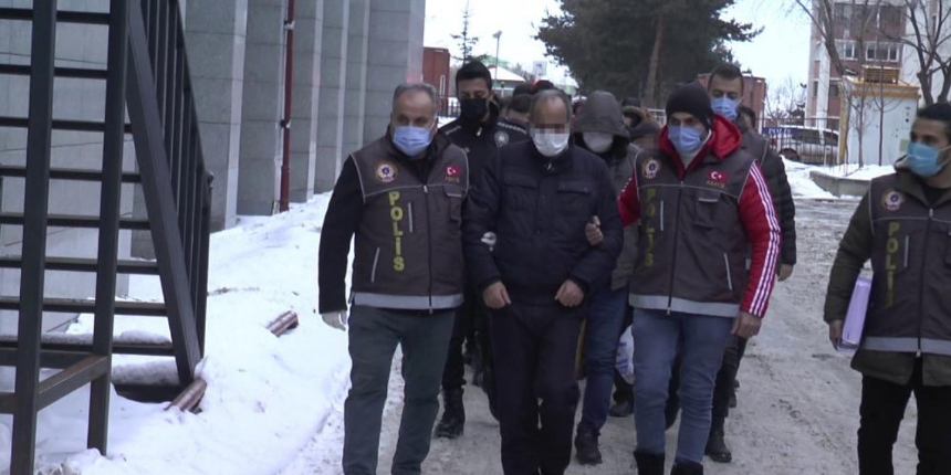 Erzurum'da Engelliler Derneği fuhuş çetesi çıktı: Dernek kasası 'Podyuma çıktık' diyerek güldü!