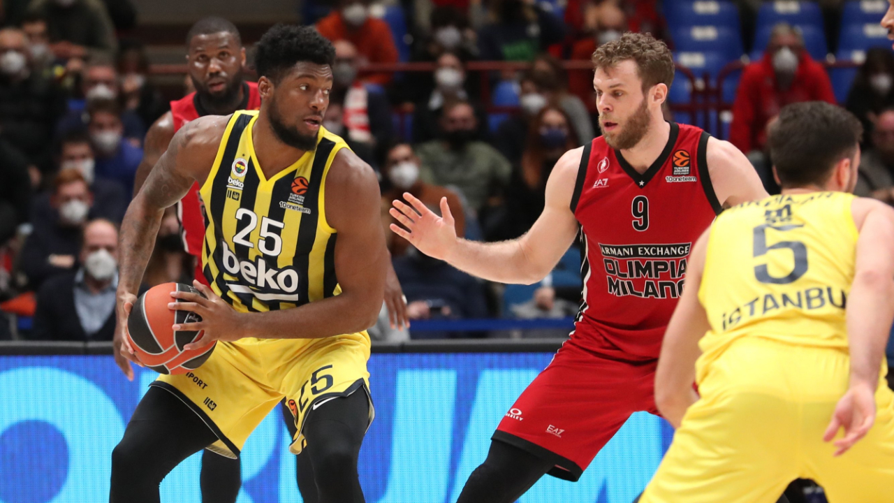Fenerbahçe Beko'dan Armani Milano'ya İtalya'da basketbol dersi: 60-71