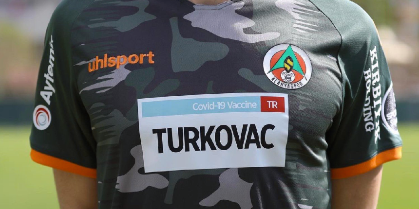 Sağlık Bakanı Koca'dan Süper Lig kulüplerine Turkovac teşekkürü