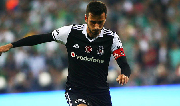 Oğuzhan Özyakup teklifi kabul etti: İmzayı atıyor
