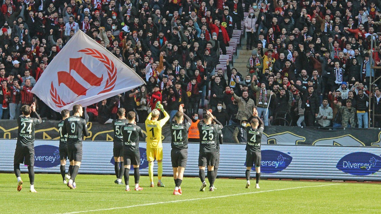Diriliş Eskişehirspor... Es-Es, zirve mücadelesi veren Amedspor'un serisine son verdi
