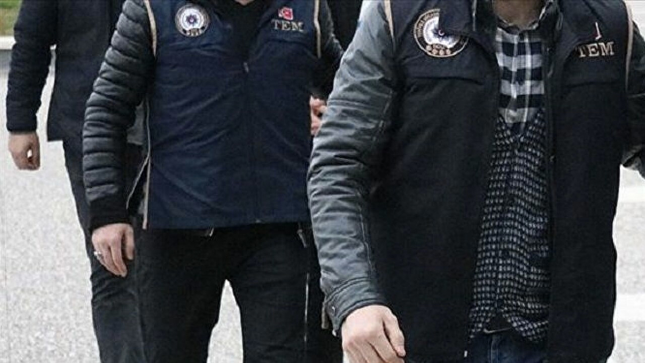 İstanbul merkezli siber dolandırıcılık operasyonu: Çok sayıda kişiyi dolandıran şebeke çökertildi