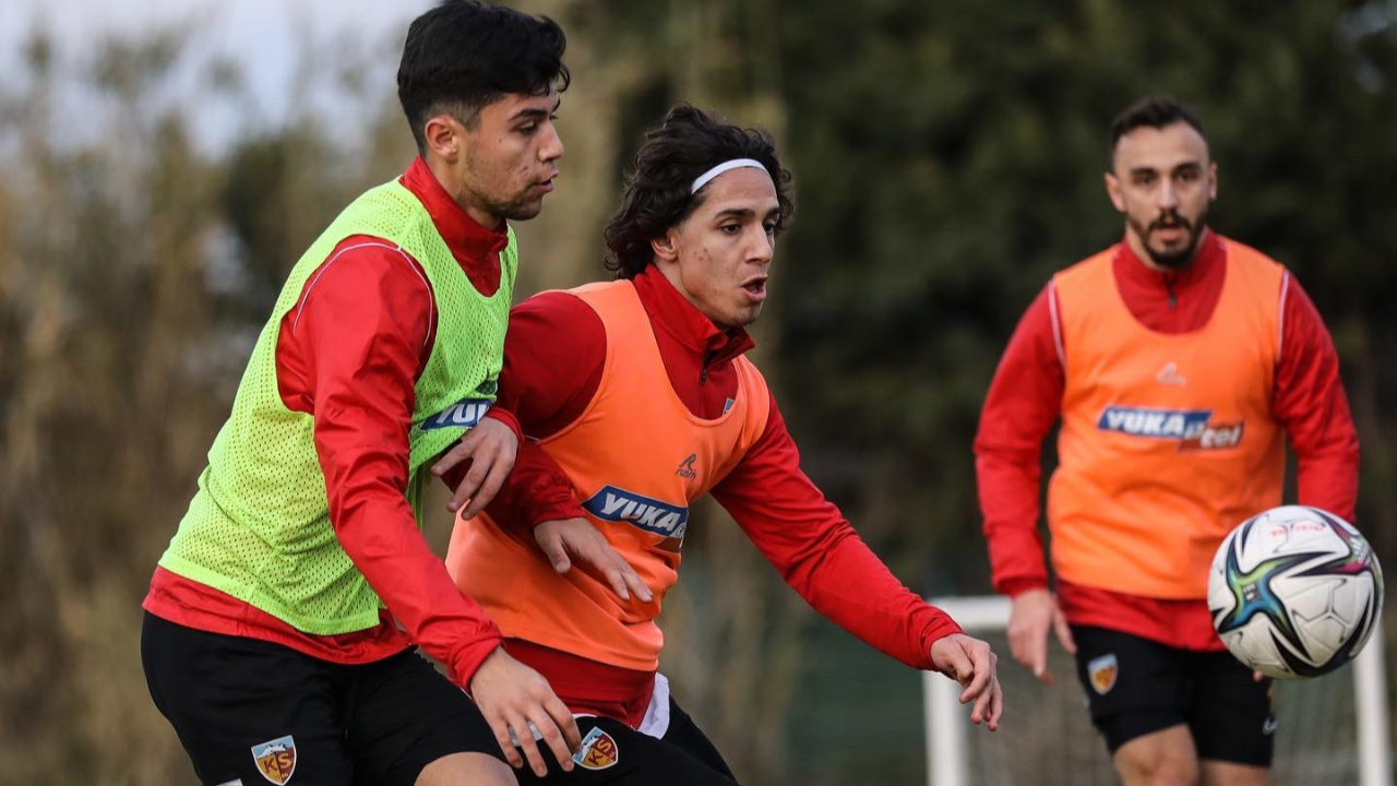 Kayserispor'da Fenerbahçe deplasmanı öncesi 3 koronavirüs vakası